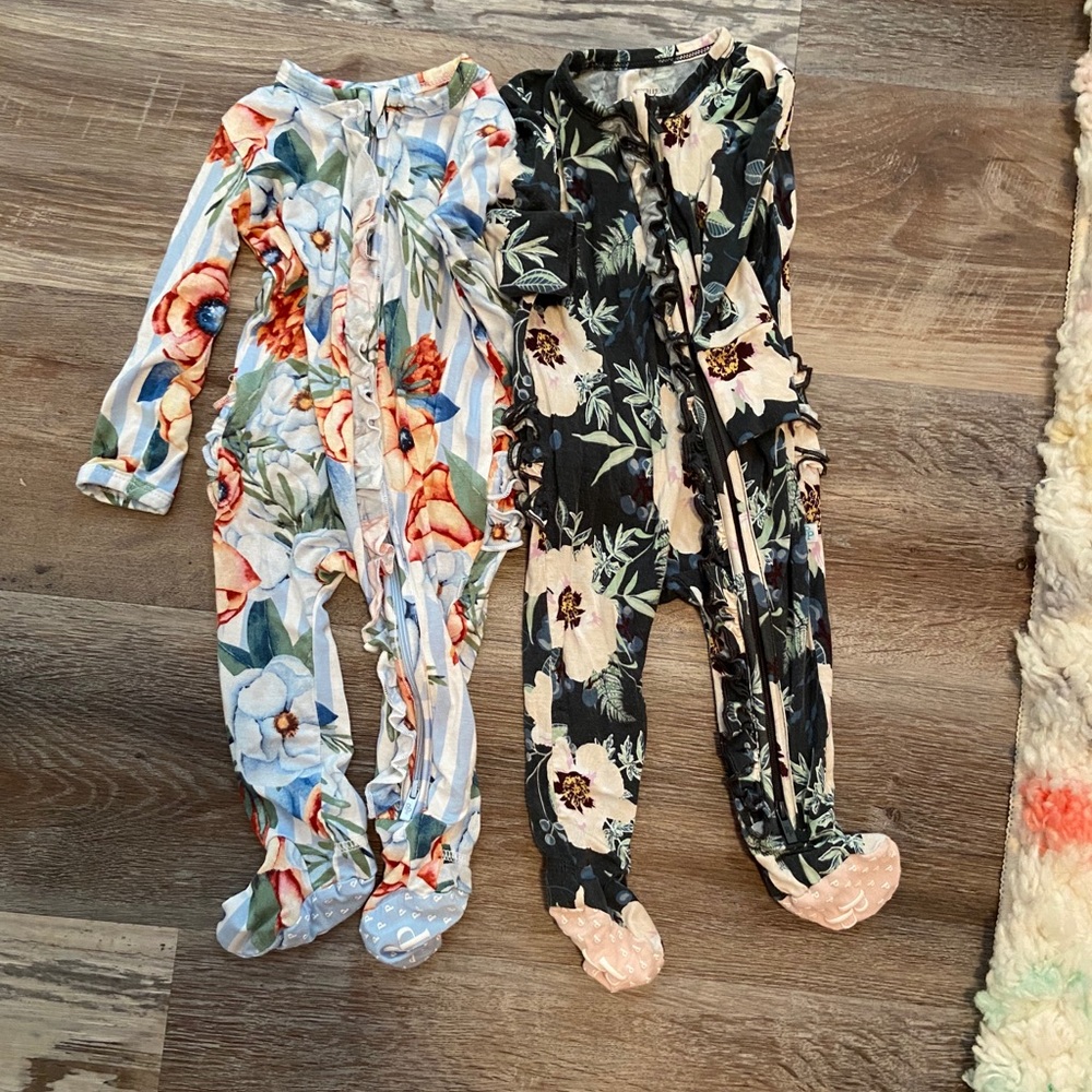 Peyton and Victoria (?) Footies